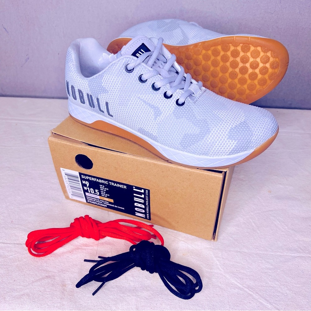 NOBULL TRAINER MENS 9 / WOMENS 10.5 *NEW* LIGHT CAMO / GUM